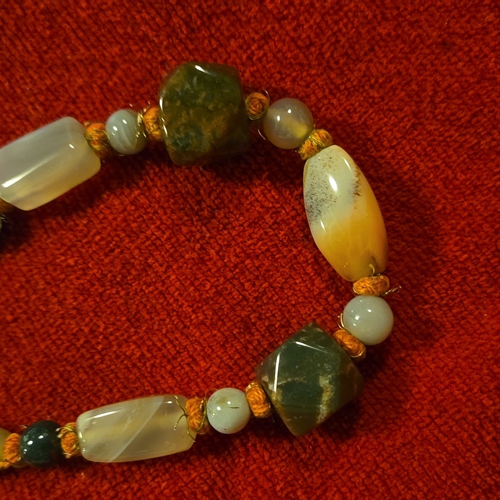 Vintage Beggar Bead Necklace - Picture 4 of 4